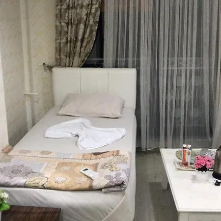 Otel Saraj Deluxe *