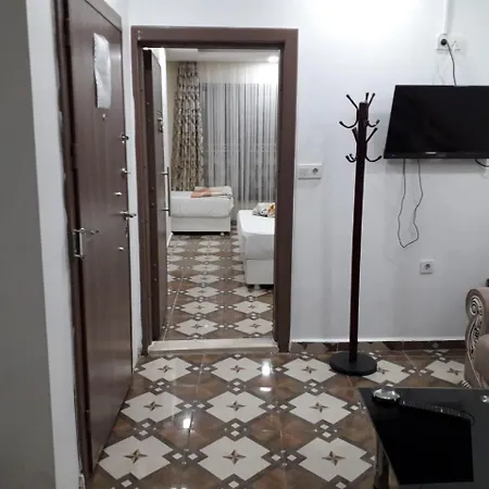 Saraj Deluxe Otel *