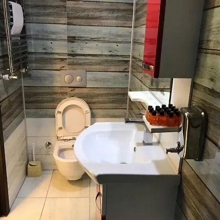 Saraj Deluxe *
